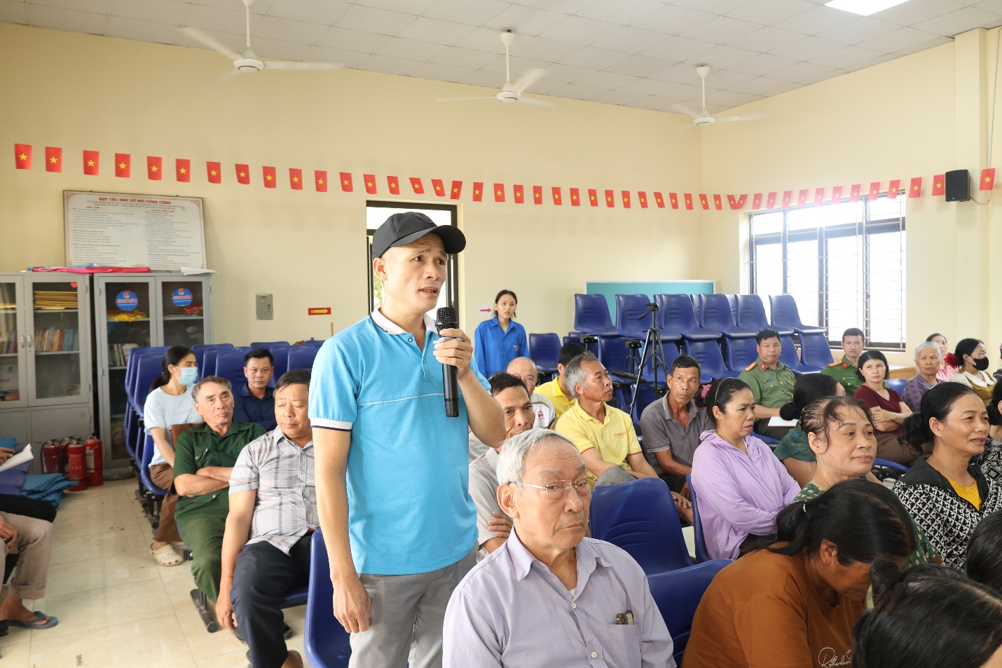 Đại biểu HĐND xã Mê Linh tiếp xúc cử tri trước kỳ họp thường lệ giữa năm 2026- Ảnh 8.
