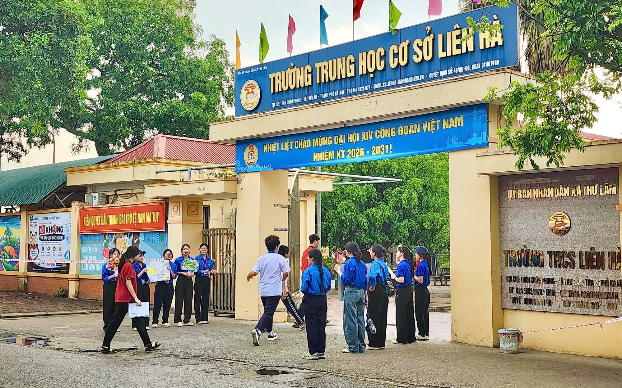 KỲ THI TUYỂN SINH VÀO LỚP 10 THPT NĂM HỌC 2026 – 2027 TRÊN ĐỊA BÀN XÃ THƯ LÂM DIỄN RA AN TOÀN, NGHIÊM TÚC, ĐÚNG QUY CHẾ