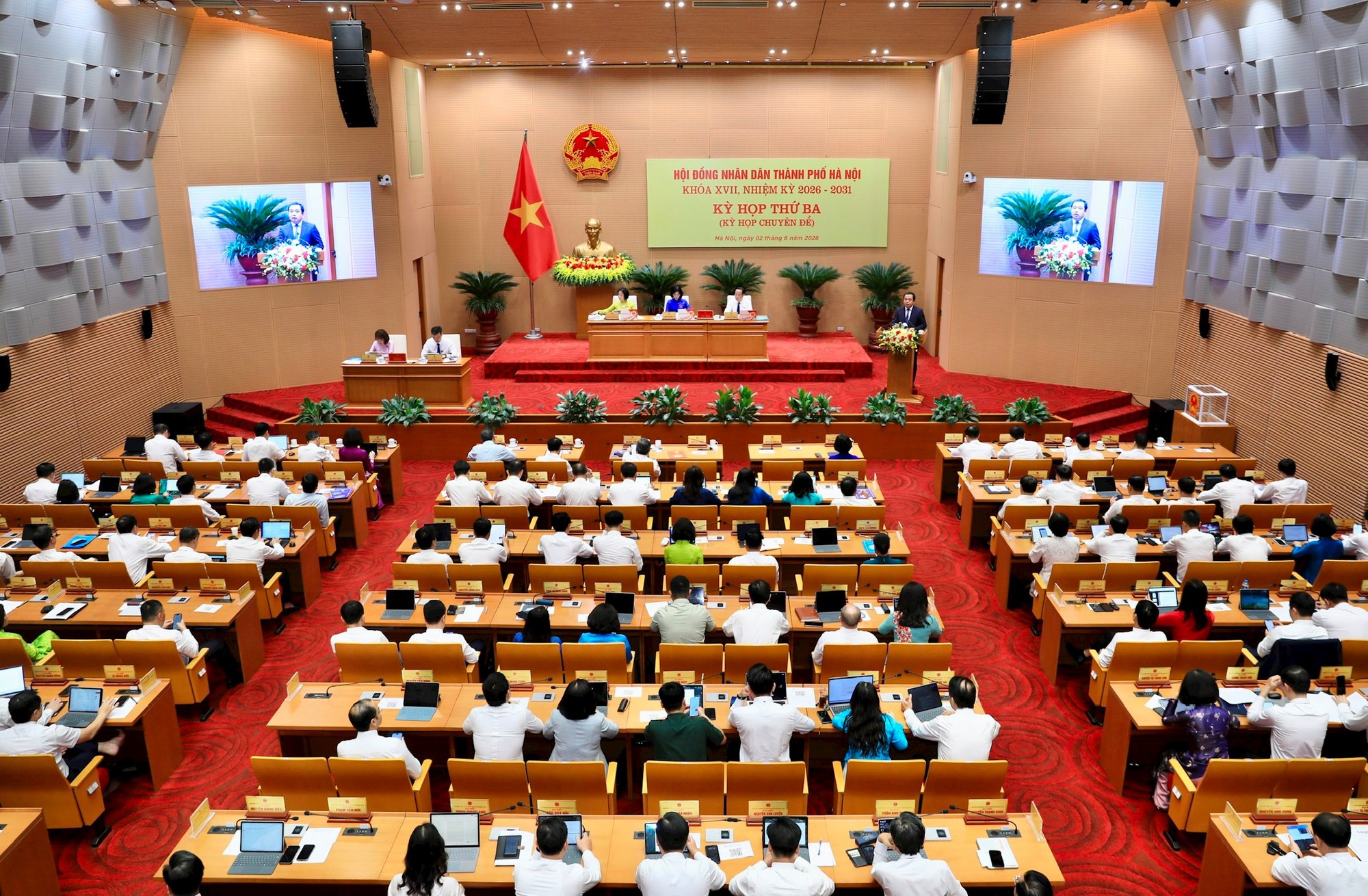 Bí thư Thành ủy Hà Nội Trần Đức Thắng: Tạo cơ sở pháp lý quan trọng đưa Luật Thủ đô năm 2026 vào cuộc sống- Ảnh 2.