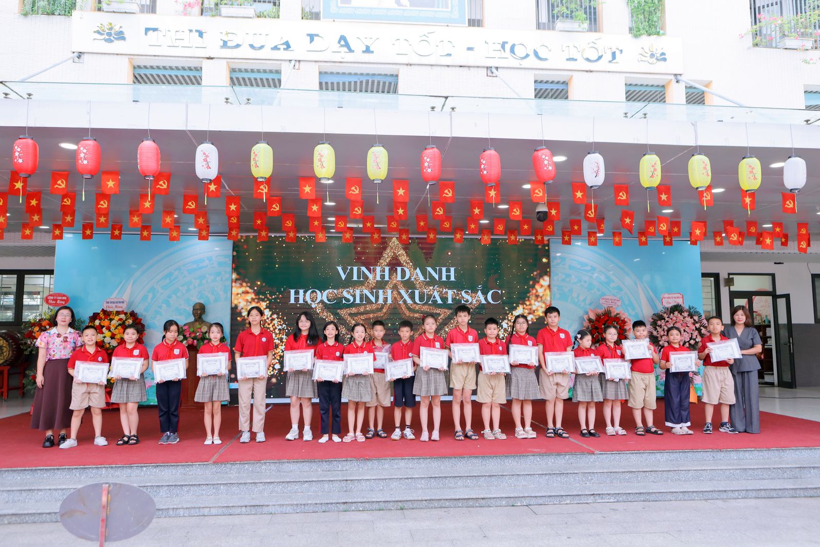 LỄ TỔNG KẾT NĂM HỌC 2025 - 2026 VÀ BÀN GIAO HỌC SINH VỀ SINH HOẠT HÈ- Ảnh 2.