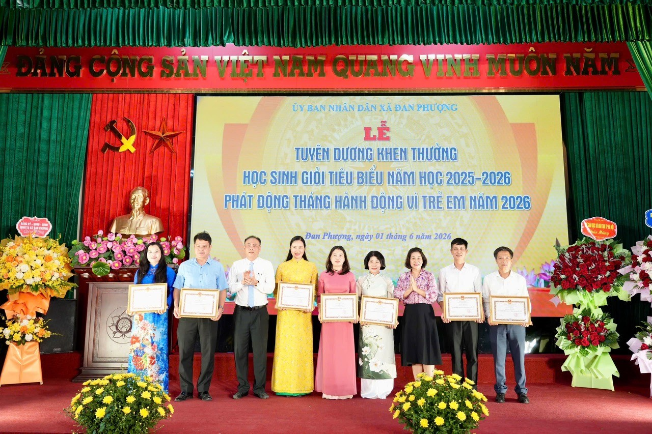 Lễ tuyên dương, khen thưởng học sinh giỏi tiêu biểu năm học 2025 – 2026 và Phát động Tháng hành động vì trẻ em năm 2026.- Ảnh 2.
