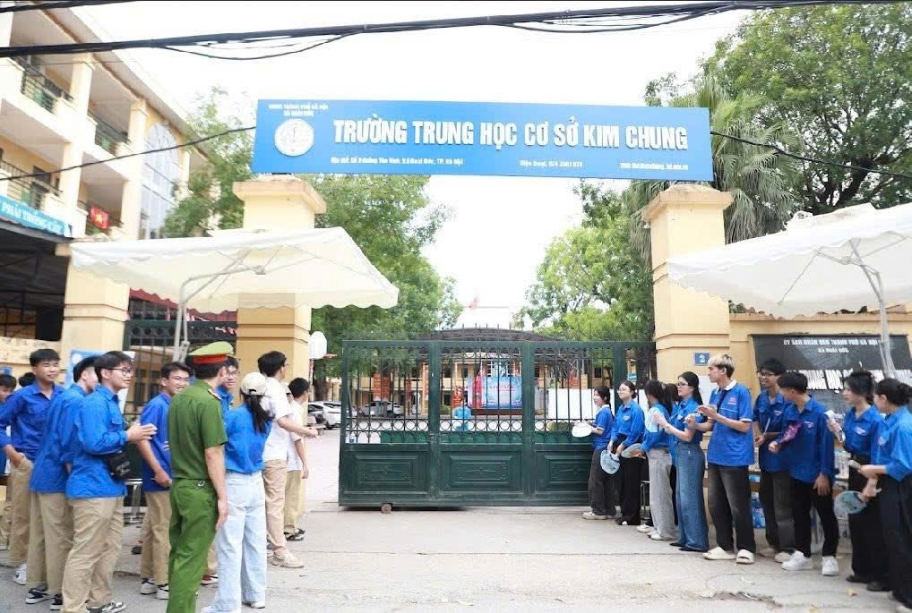 Kỳ thi vào lớp 10 THPT trên địa bàn xã Hoài Đức diễn ra an toàn, nghiêm túc và đúng quy chế- Ảnh 7.