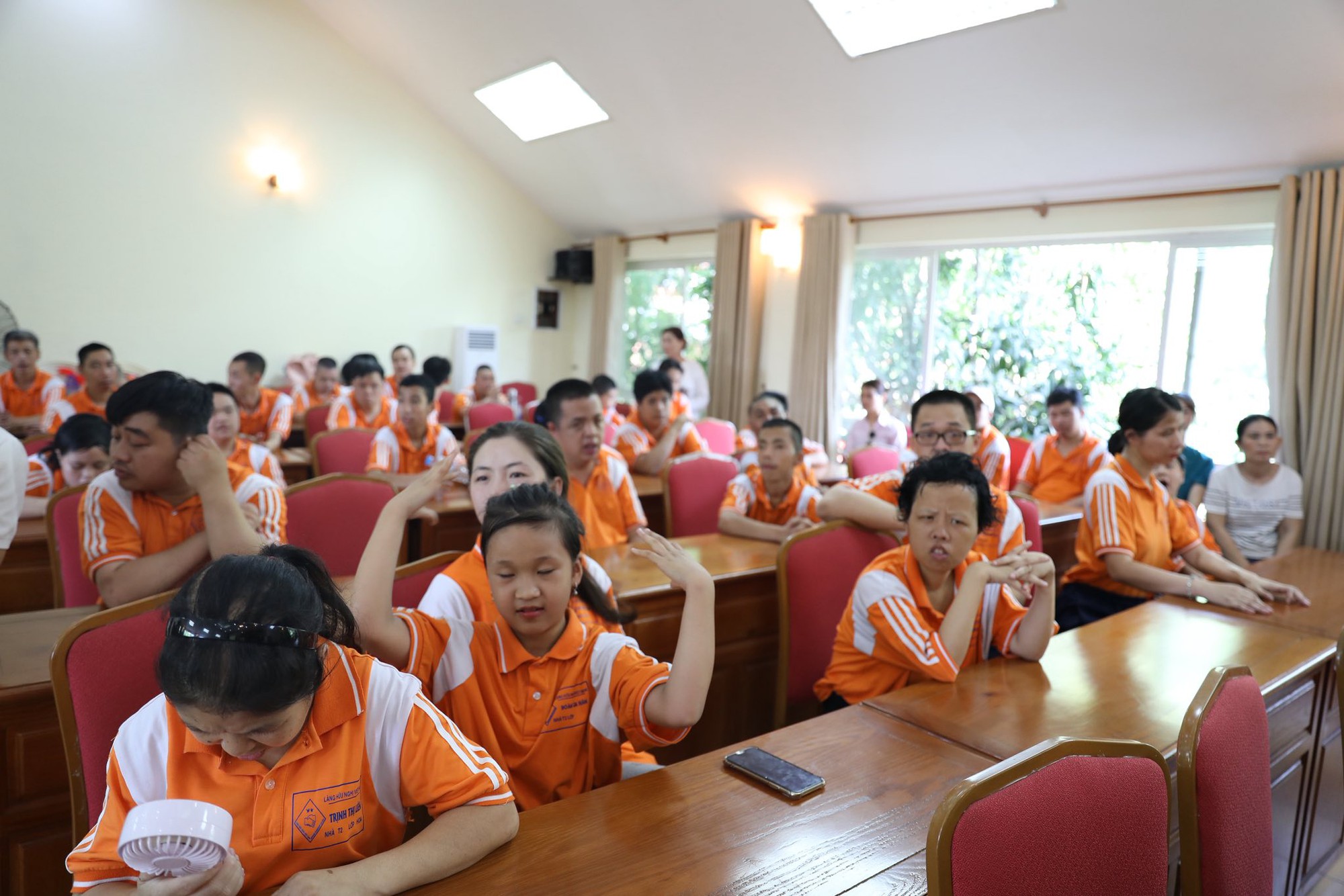 Dấu ấn nhân văn của Công an xã Hoài Đức tại Làng Hữu nghị Việt Nam- Ảnh 2.
