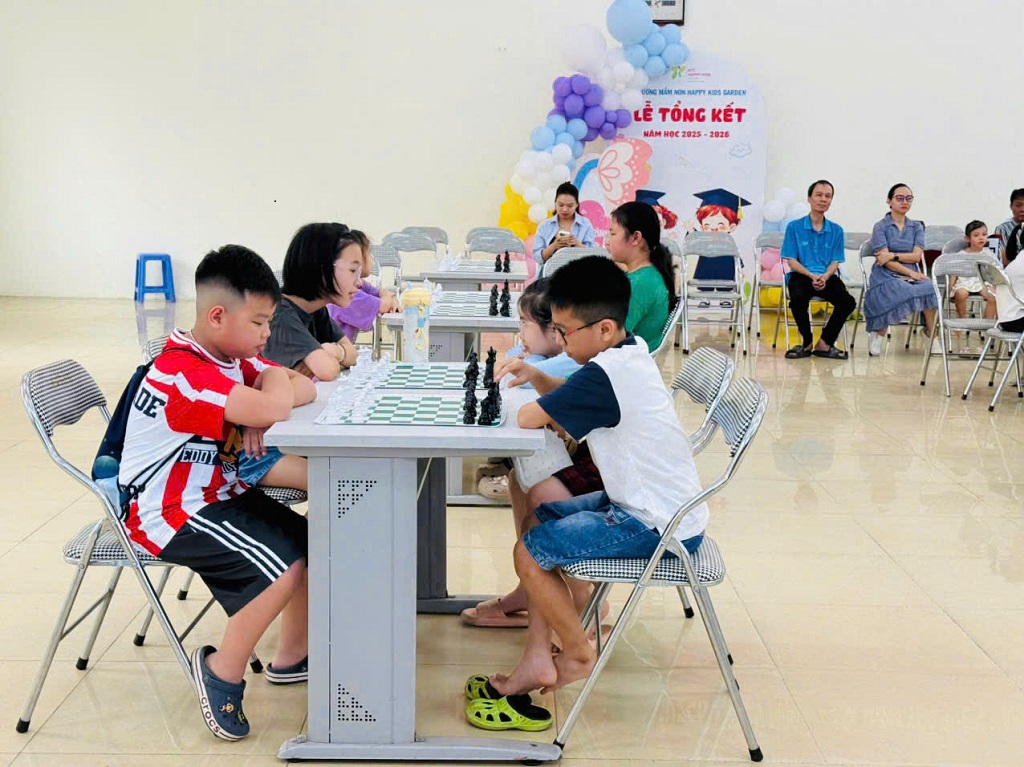 TRUNG TÂM VĂN HÓA THÔNG TIN & THỂ THAO PHƯỜNG PHƯƠNG LIỆT TỔ CHỨC THÀNH CÔNG KHAI MẠC LỚP CỜ VUA HÈ NĂM 2026- Ảnh 4.