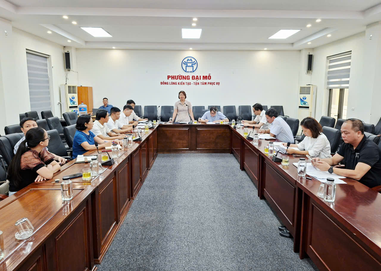 Ban Kinh tế - Ngân sách HĐND làm việc với UBND phường về công tác quản lý nhà nước đối với các điểm trông giữ xe trên địa bàn phường- Ảnh 1.