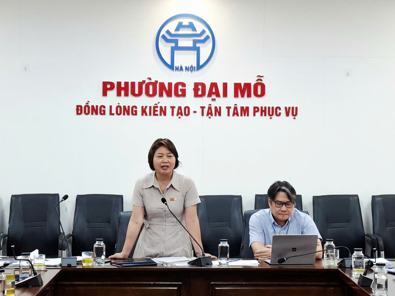 Ban Kinh tế - Ngân sách HĐND làm việc với UBND phường về công tác quản lý nhà nước đối với các điểm trông giữ xe trên địa bàn phường- Ảnh 4.
