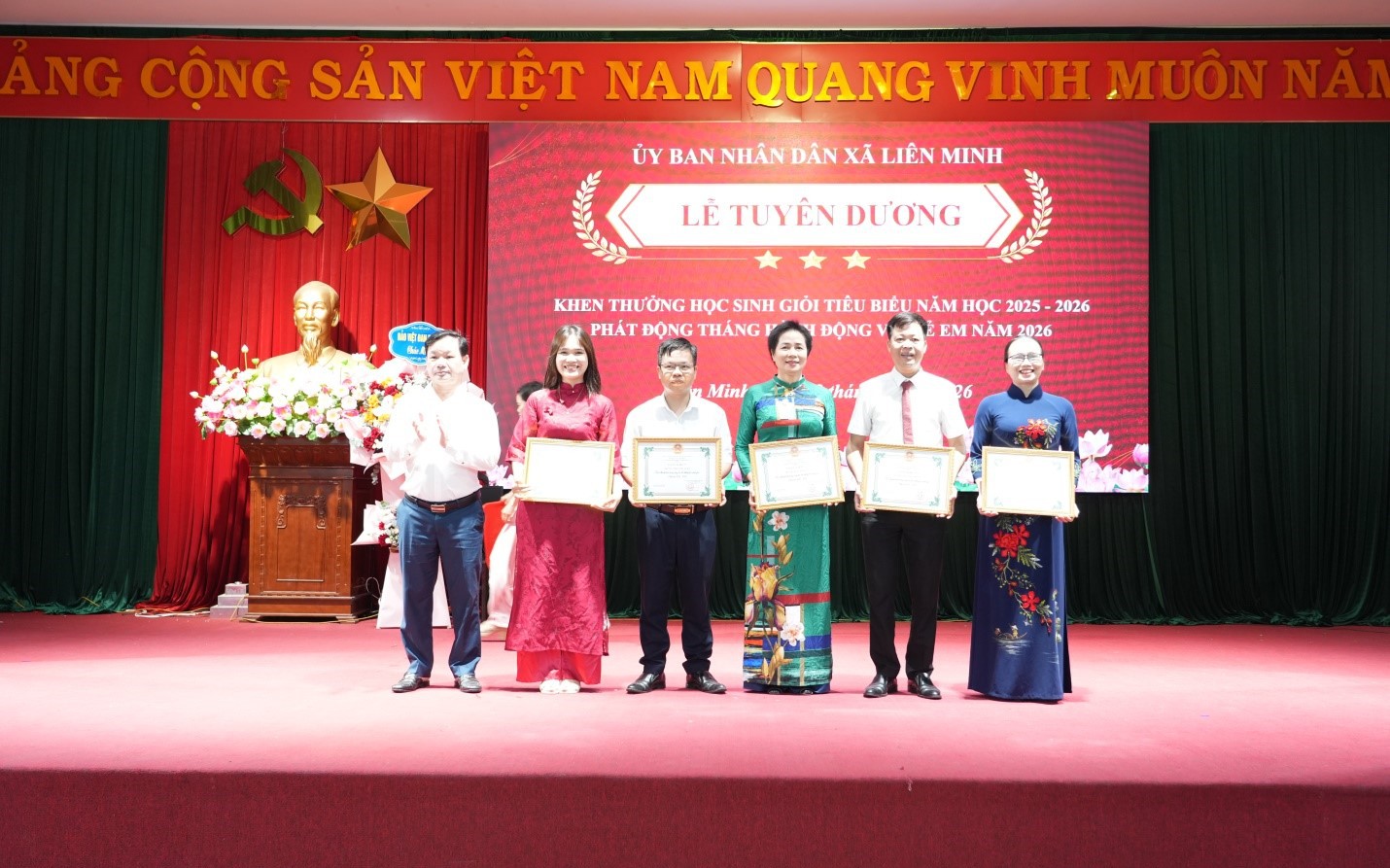 Lễ tuyên dương học sinh giỏi tiêu biểu năm học 2025 - 2026 và phát động Tháng hành động vì trẻ em năm 2026