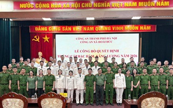 Công an xã Hoài Đức tổ chức lễ công bố thăng cấp bậc hàm, nâng lương năm 2026