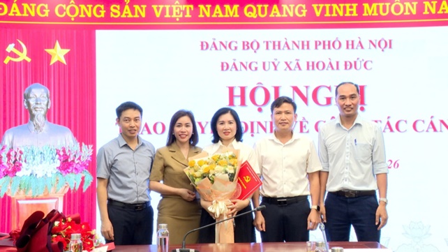 Đảng uỷ xã Hoài Đức tổ chức trao quyết định về công tác cán bộ- Ảnh 5.