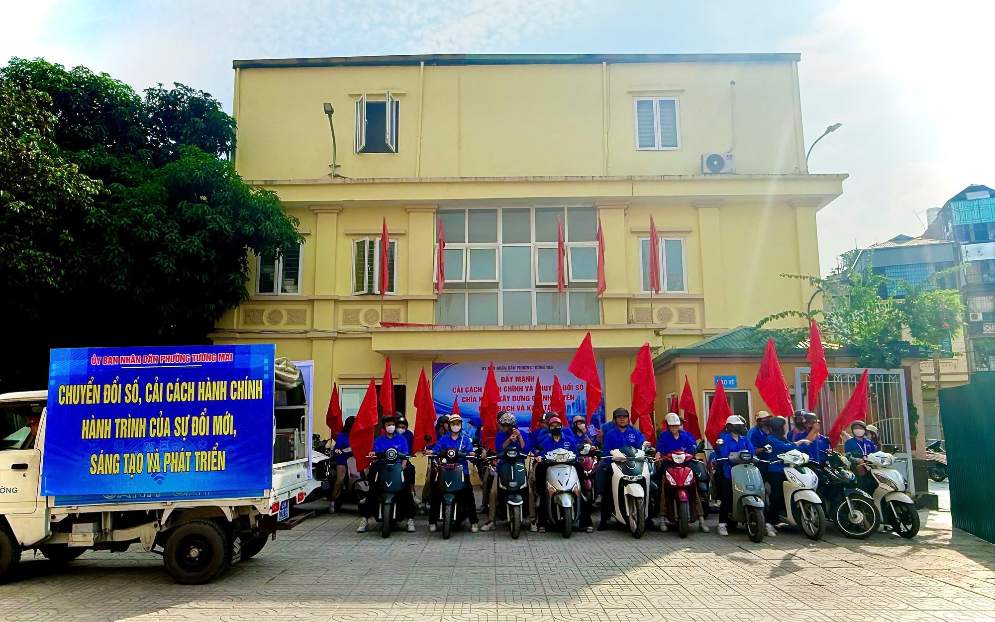 UBND phường Tương Mai tổ chức đoàn xe tuyên truyền lưu động Về công tác cải cách hành chính, chuyển đổi số trên địa bàn Phường 
