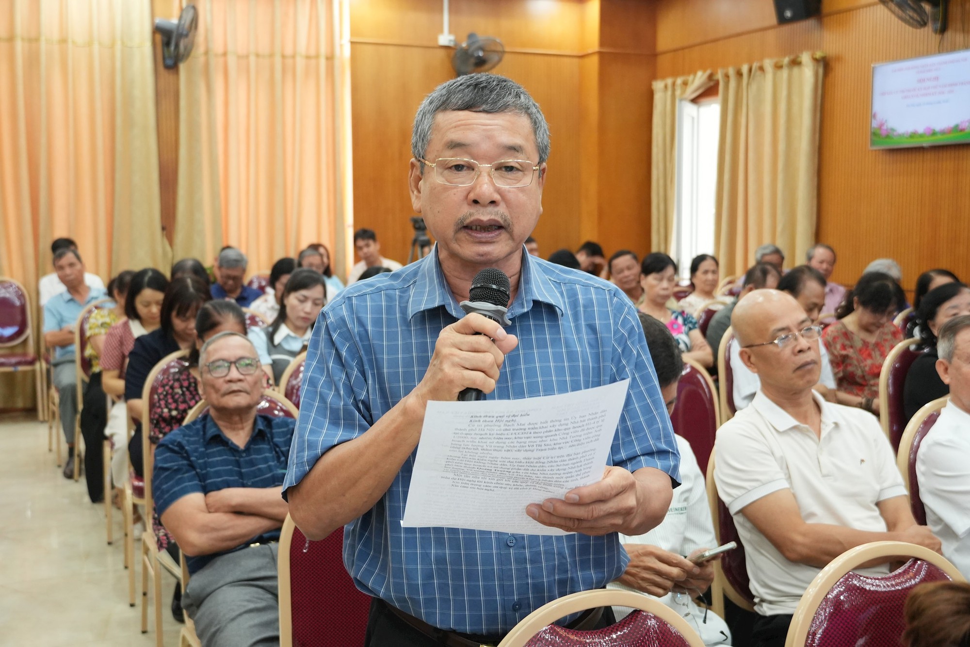 Đại biểu HĐND thành phố Hà Nội - Đơn vị bầu cử số 3 tiếp xúc cử tri trước kỳ họp- Ảnh 2.