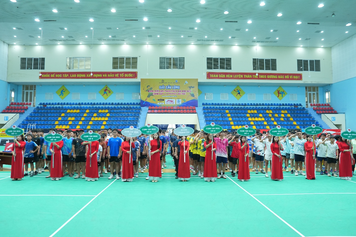 Khai mạc Giải Cầu lông Thanh Thiếu niên thành phố Hà Nội năm 2026 - Tranh Cúp Li-Ning lần thứ I tại xã Gia Lâm- Ảnh 1.