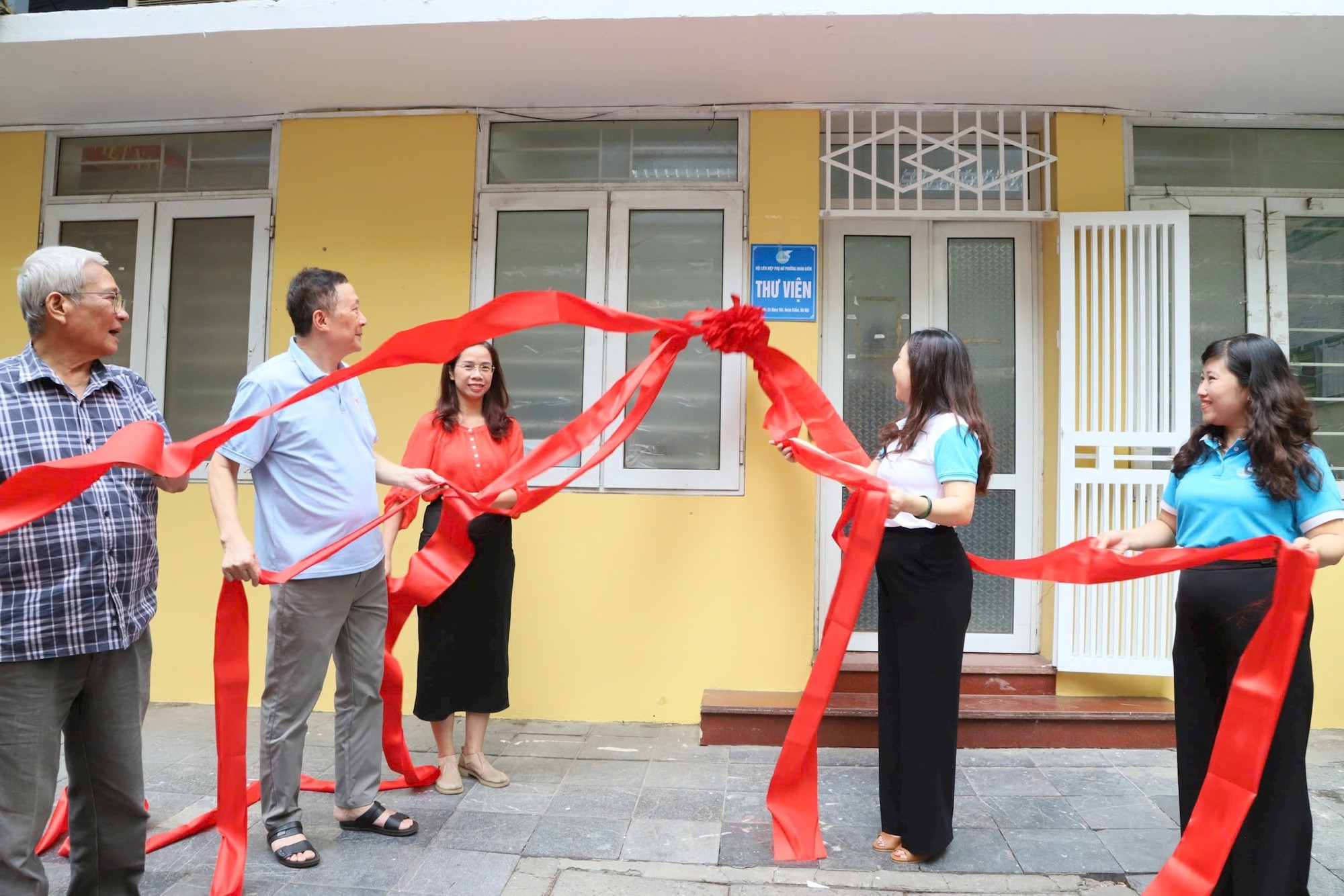 Thêm 3.000 đầu sách phục vụ thiếu nhi Hoàn Kiếm dịp hè 2026- Ảnh 1.