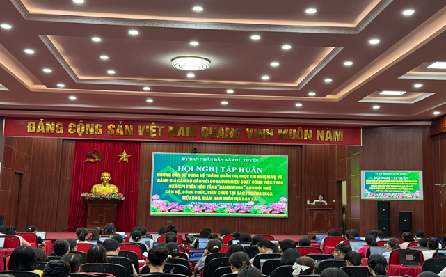 XÃ PHÚ XUYÊN TỔ CHỨC TẬP HUẤN SỬ DỤNG HỆ THỐNG HANOIWORK CHO CÁC CƠ SỞ GIÁO DỤC TRÊN ĐỊA BÀN- Ảnh 1.