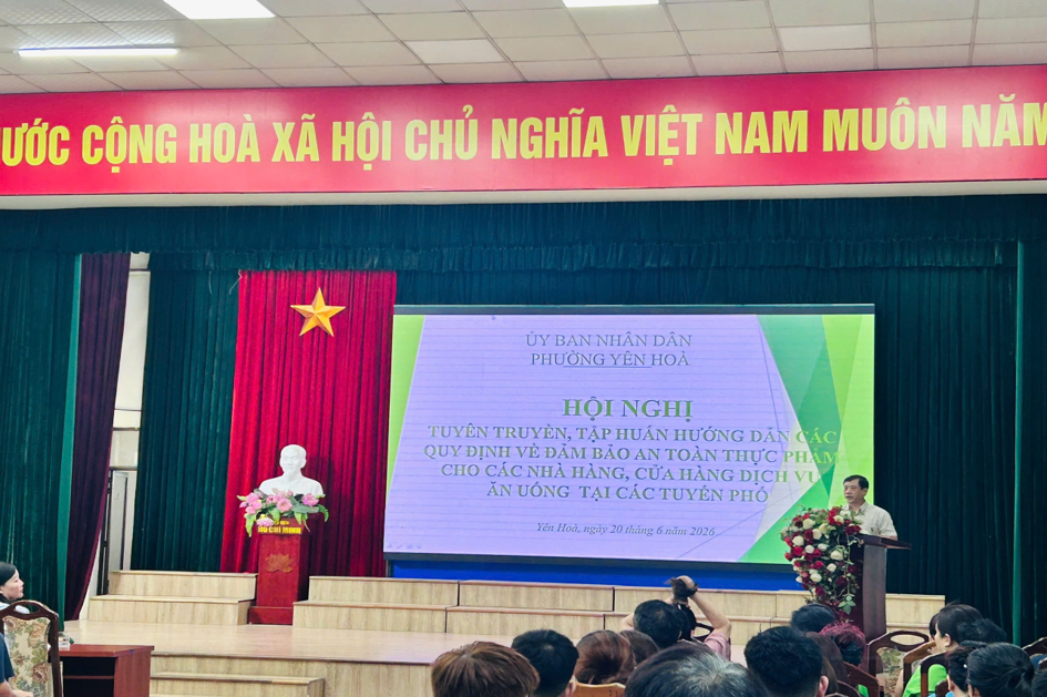 Phường Yên Hòa tuyên truyền, hướng dẫn quy định bảo đảm an toàn thực phẩm đối với các cơ sở kinh doanh dịch vụ ăn uống- Ảnh 1.