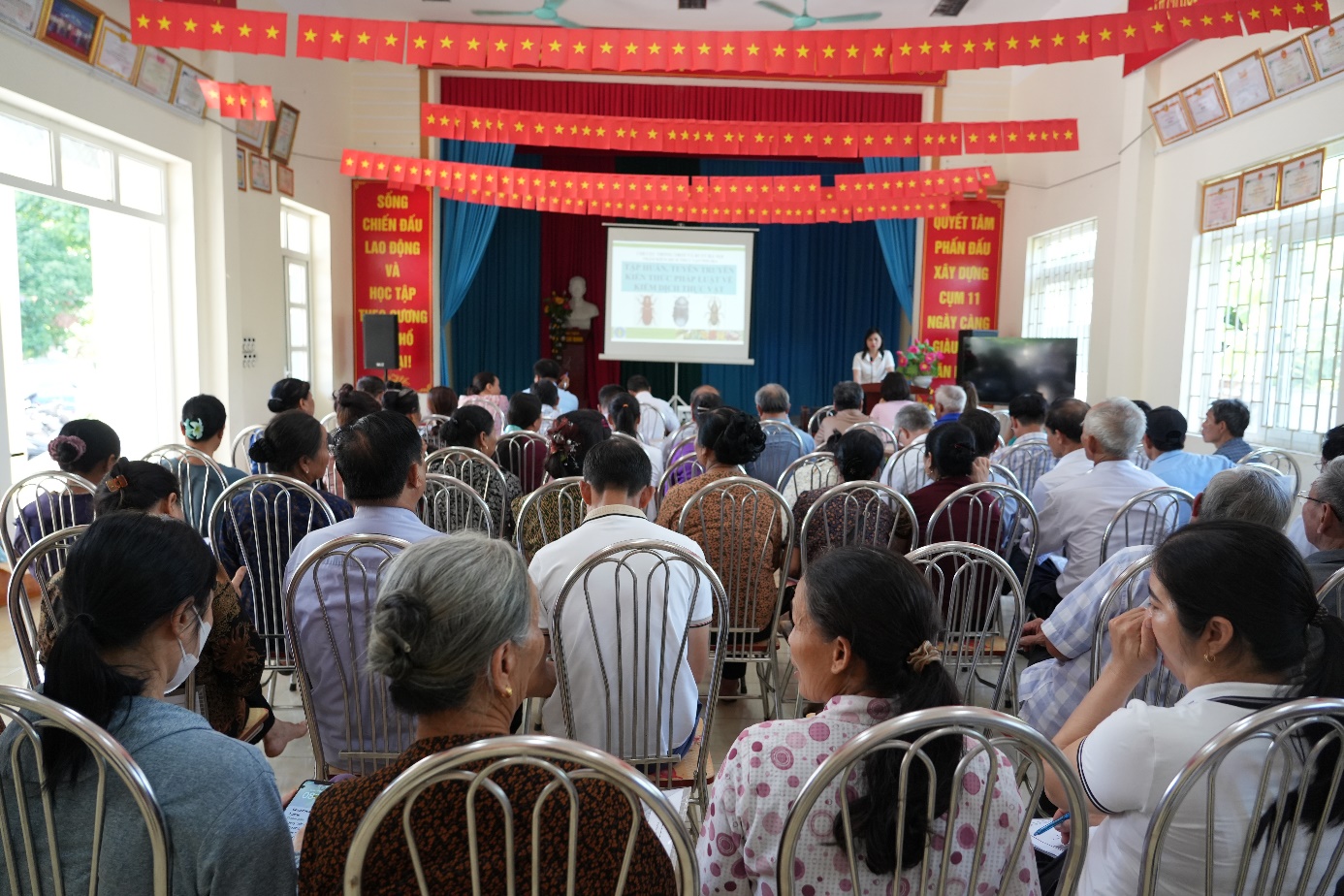 Tập huấn kiến thức về kiểm dịch thực vật và an toàn thực phẩm cho người sản xuất- Ảnh 2.