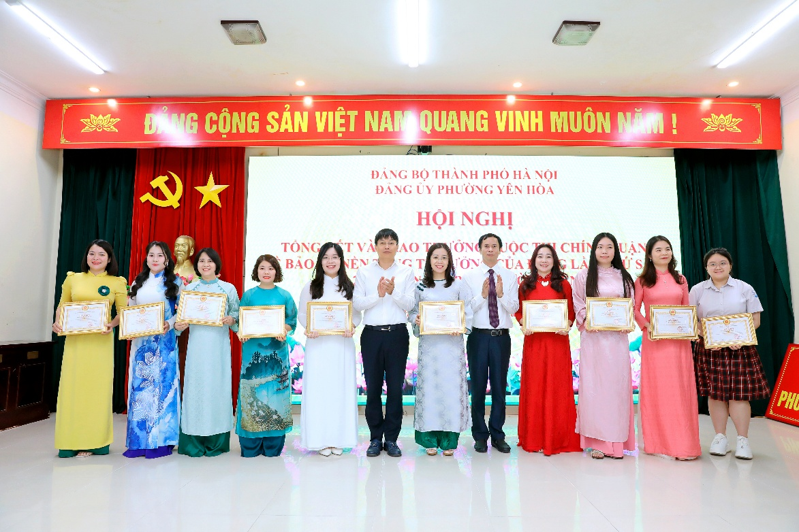 Phường Yên Hòa tổng kết và trao thưởng Cuộc thi chính luận về bảo vệ nền tảng tư tưởng của Đảng lần thứ Sáu, năm 2026- Ảnh 3.