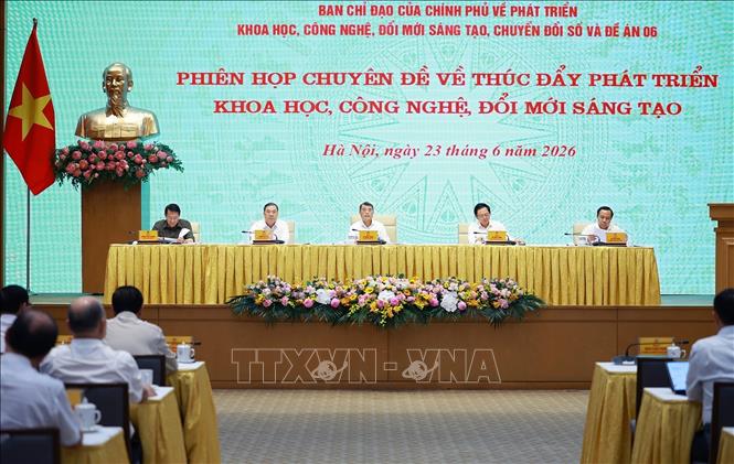 Xã Hòa Lạc dự hội nghị trực tuyến toàn quốc về phát triển khoa học công nghệ, đổi mới sáng tạo, chuyển đổi số và Đề án 06- Ảnh 1.