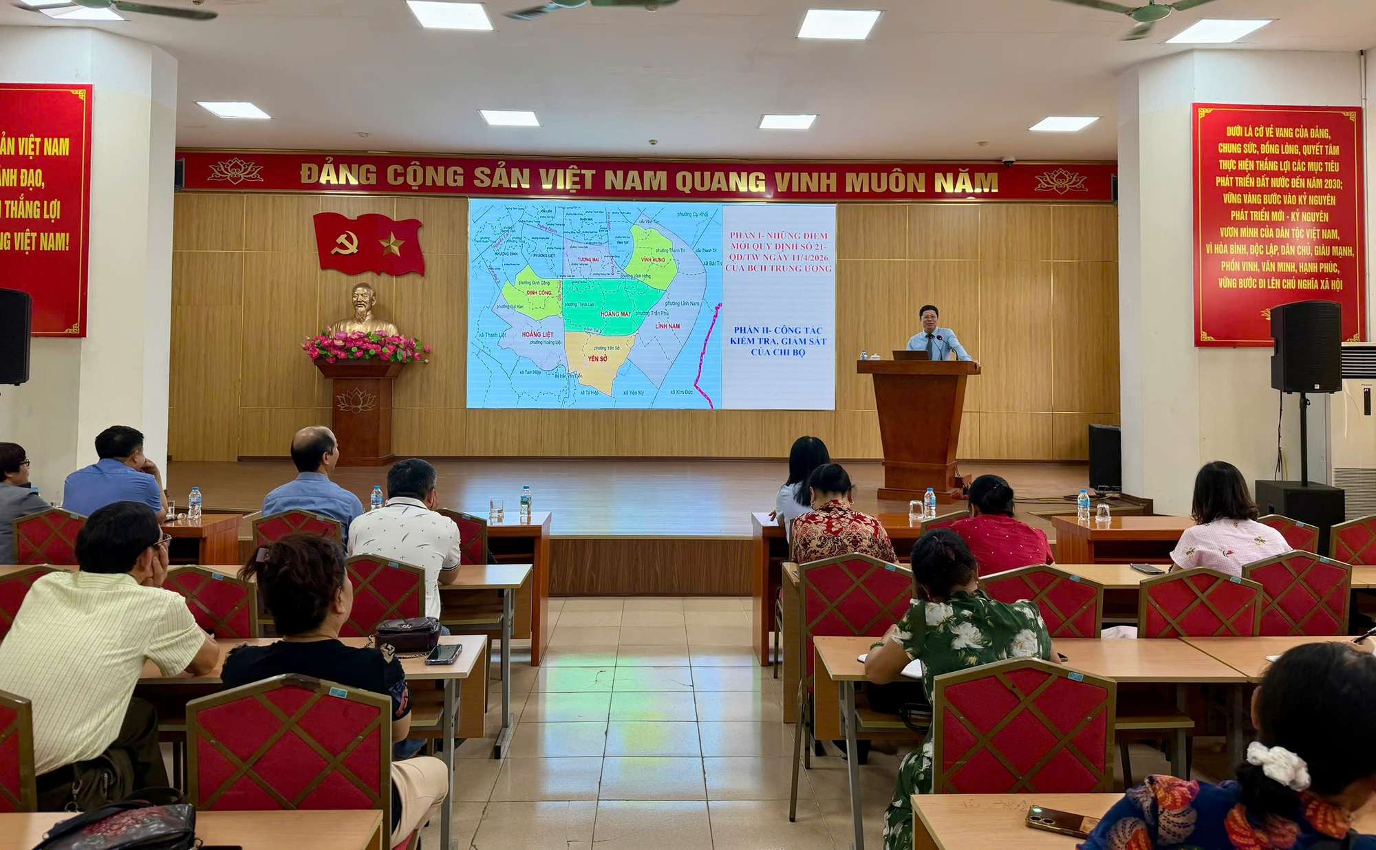 KHAI GIẢNG LỚP BỒI DƯỠNG NGHIỆP VỤ CÔNG TÁC KIỂM TRA, GIÁM SÁT VÀ THI HÀNH KỶ LUẬT TRONG ĐẢNG NĂM 2026- Ảnh 2.