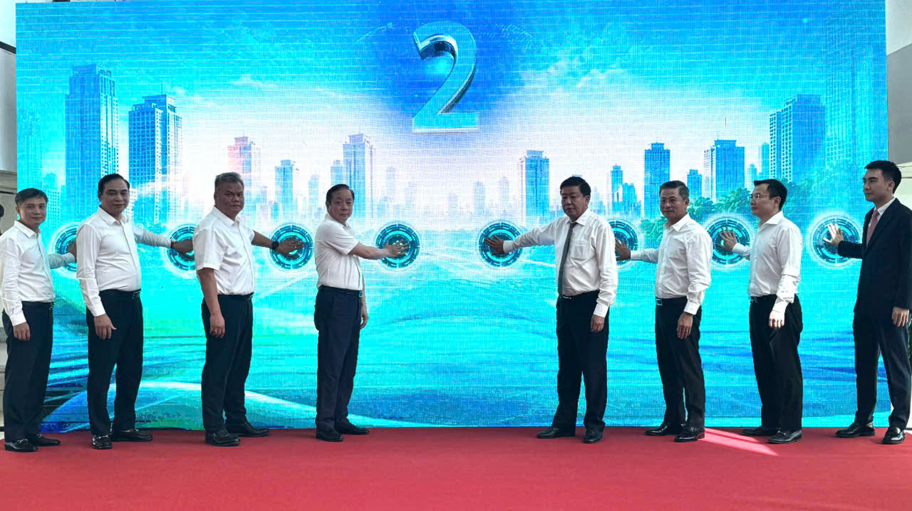 Hà Nội khai trương hệ thống vé điện tử liên thông cho giao thông công cộng- Ảnh 1.