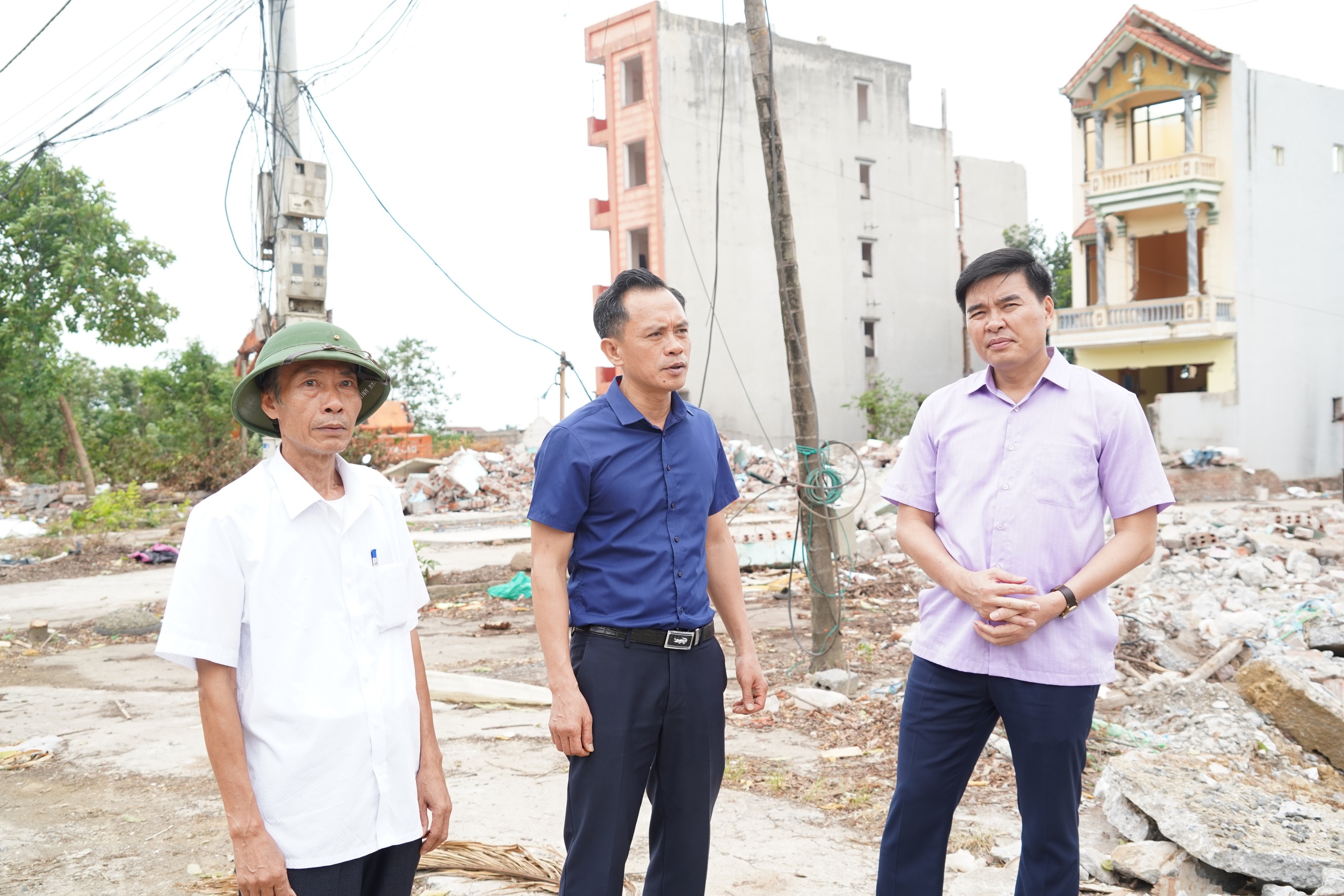 Lãnh đạo phường Chương Mỹ tăng cường vận động Nhân dân bàn giao mặt bằng Dự án Quốc lộ 6- Ảnh 1.