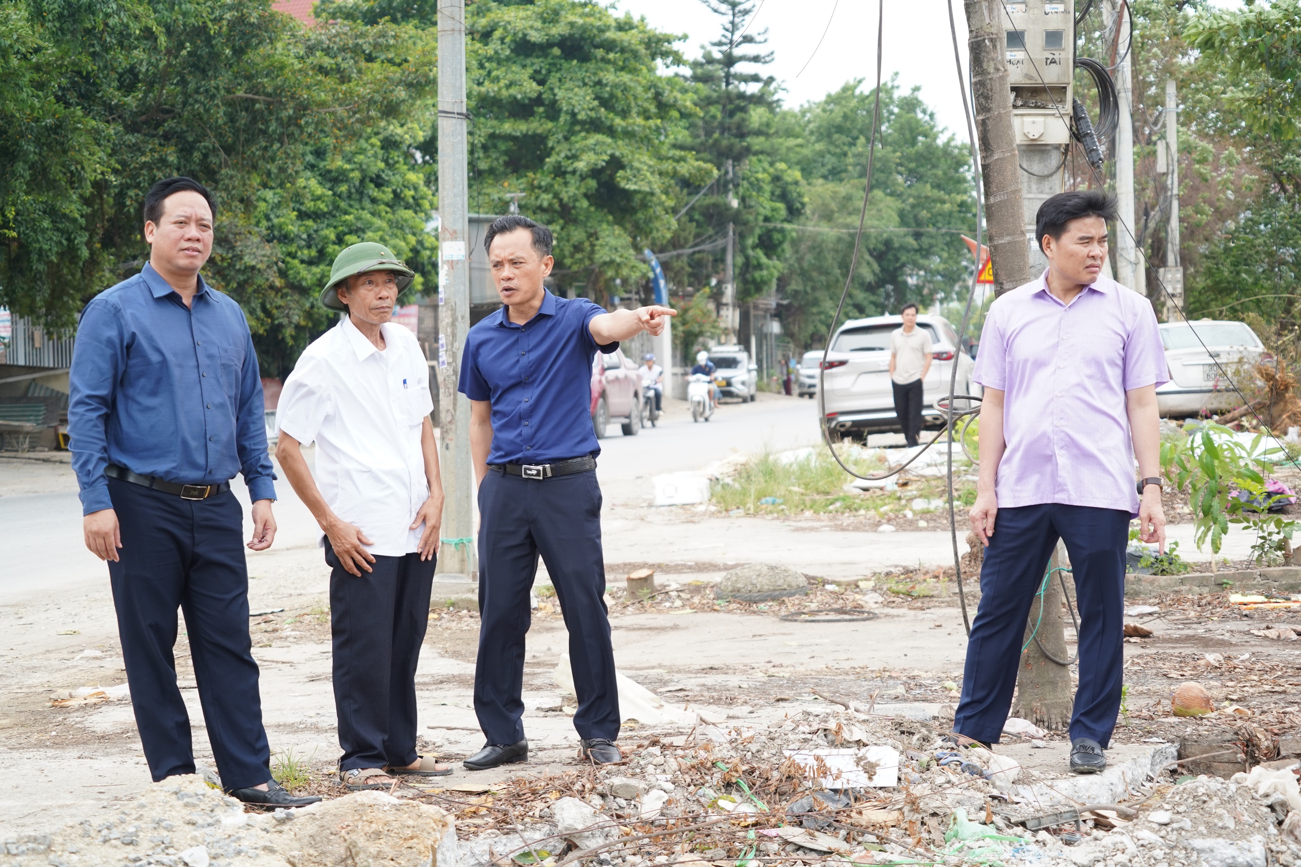 Lãnh đạo phường Chương Mỹ tăng cường vận động Nhân dân bàn giao mặt bằng Dự án Quốc lộ 6- Ảnh 2.