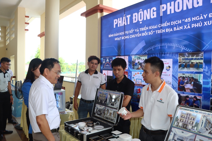 Xã Phú Xuyên: Đẩy mạnh chuyển đổi số, nâng cao hiệu lực, hiệu quả hoạt động của cơ quan nhà nước và chất lượng phục vụ Nhân dân- Ảnh 2.