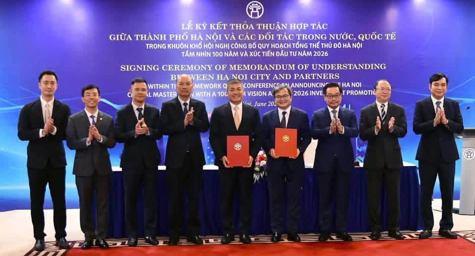Hà Nội ký 18 biên bản ghi nhớ hợp tác về khoa học công nghệ, đổi mới sáng tạo và chuyển đổi số- Ảnh 1.