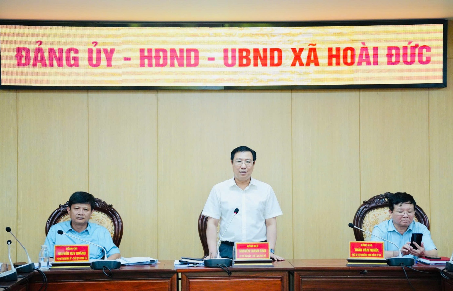 Thường trực HĐND xã tổ chức hội nghị công bố Nghị quyết về công tác cán bộ- Ảnh 1.