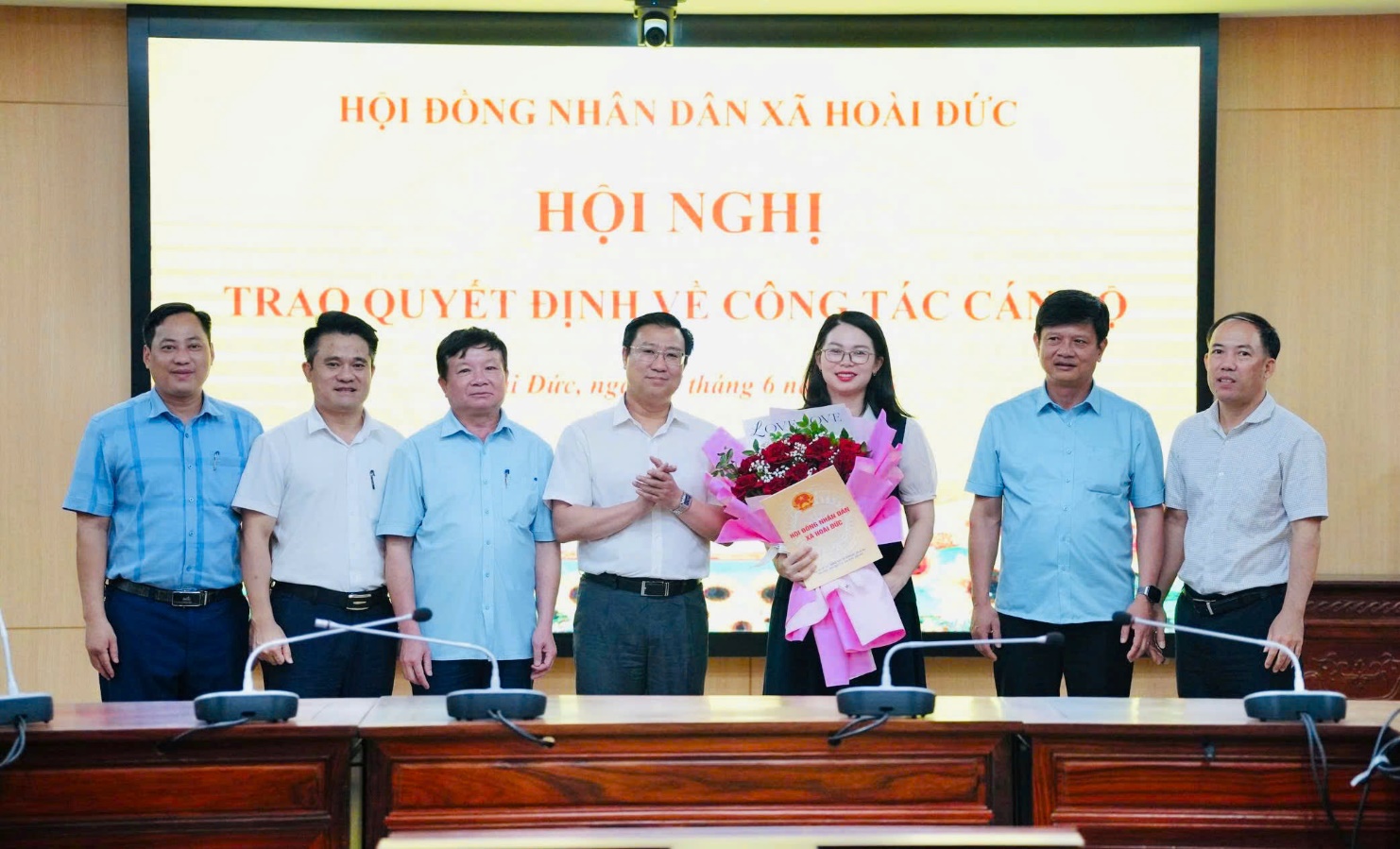 Thường trực HĐND xã tổ chức hội nghị công bố Nghị quyết về công tác cán bộ- Ảnh 4.