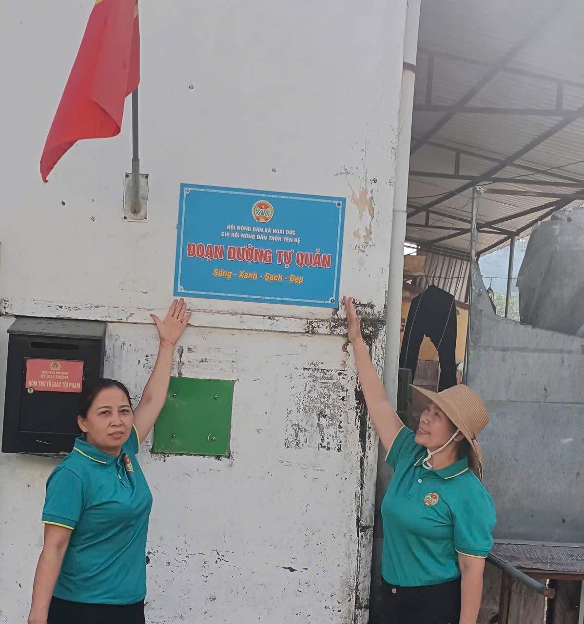 25 CHI HỘI NÔNG DÂN Ở THÔN, TỔ DÂN PHỐ XÃ HOÀI ĐỨC ĐỒNG LOẠT RA QUÂN TỔNG VỆ SINH MÔI TRƯỜNG- Ảnh 1.