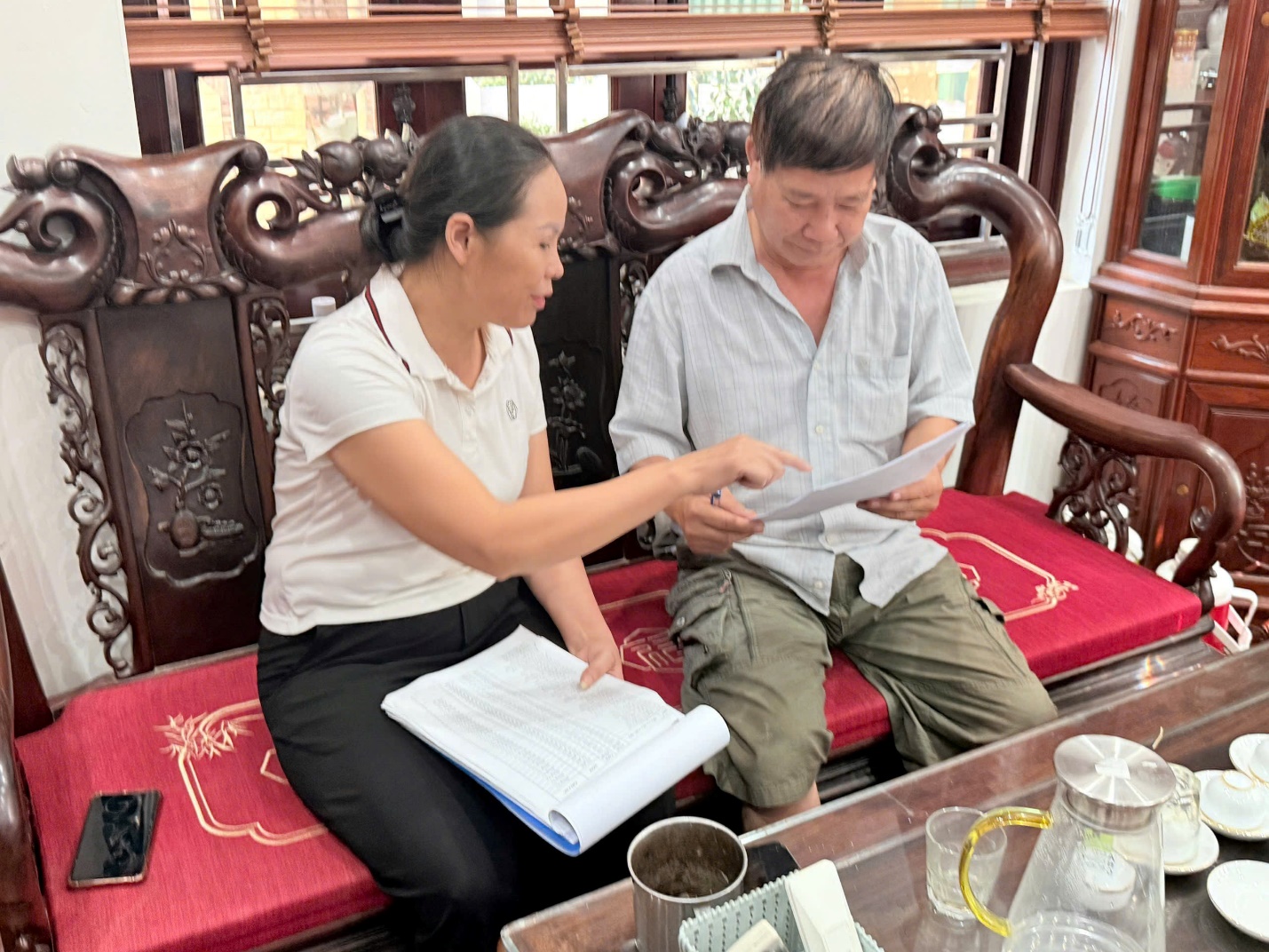 Hành trình xây dựng "Chính quyền phục vụ" tại xã Hoài Đức - Hiệu quả từ tư duy số- Ảnh 3.