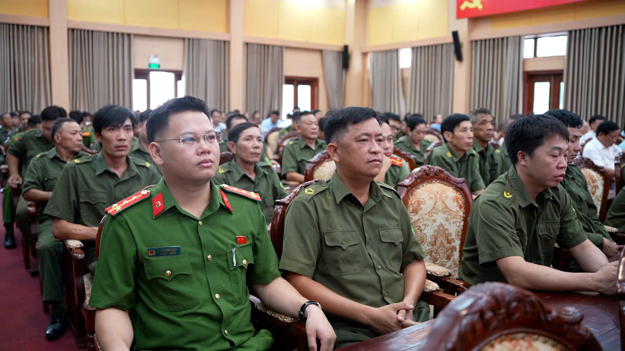 Hoài Đức tổ chức hội nghị tuyên truyền nâng cao nhận thức về phòng chống tội phạm, bảo vệ bí mật nhà nước và phòng cháy chữa cháy- Ảnh 5.