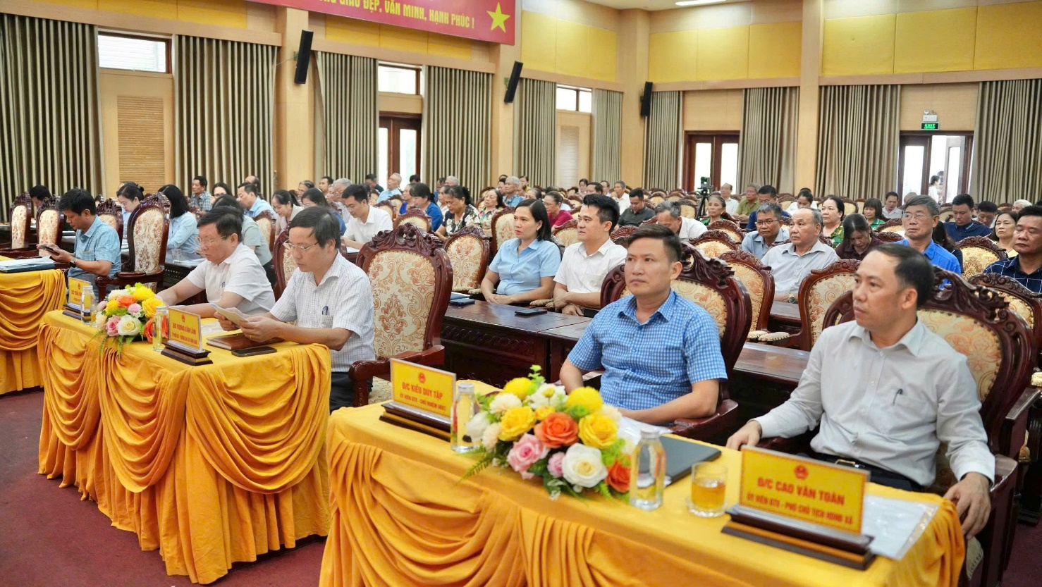 Cử tri Hoài Đức, Dương Hòa, Sơn Đồng, An Khánh kiến nghị nhiều vấn đề dân sinh với đại biểu HĐND Thành phố- Ảnh 1.