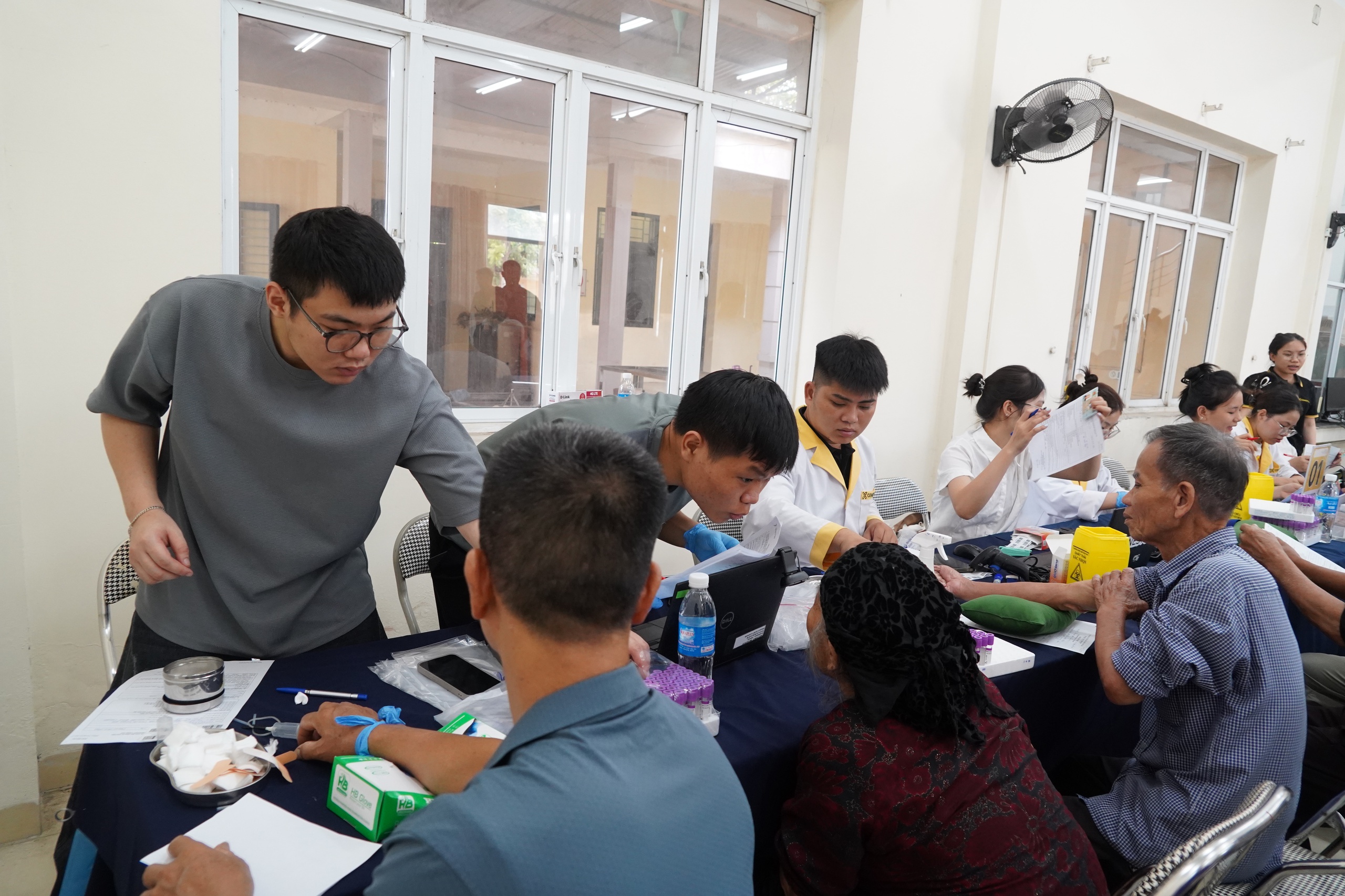 Phường Chương Mỹ tổ chức thu nhận mẫu ADN thân nhân liệt sĩ chưa xác định thông tin- Ảnh 9.