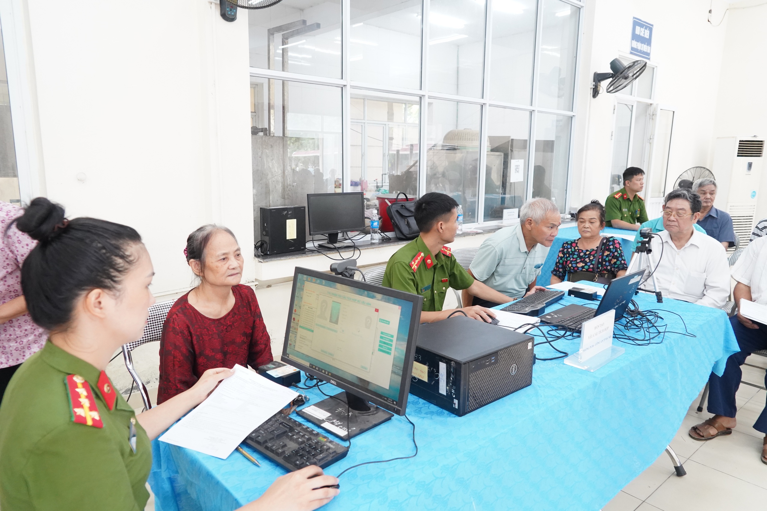 Phường Chương Mỹ tổ chức thu nhận mẫu ADN thân nhân liệt sĩ chưa xác định thông tin- Ảnh 16.