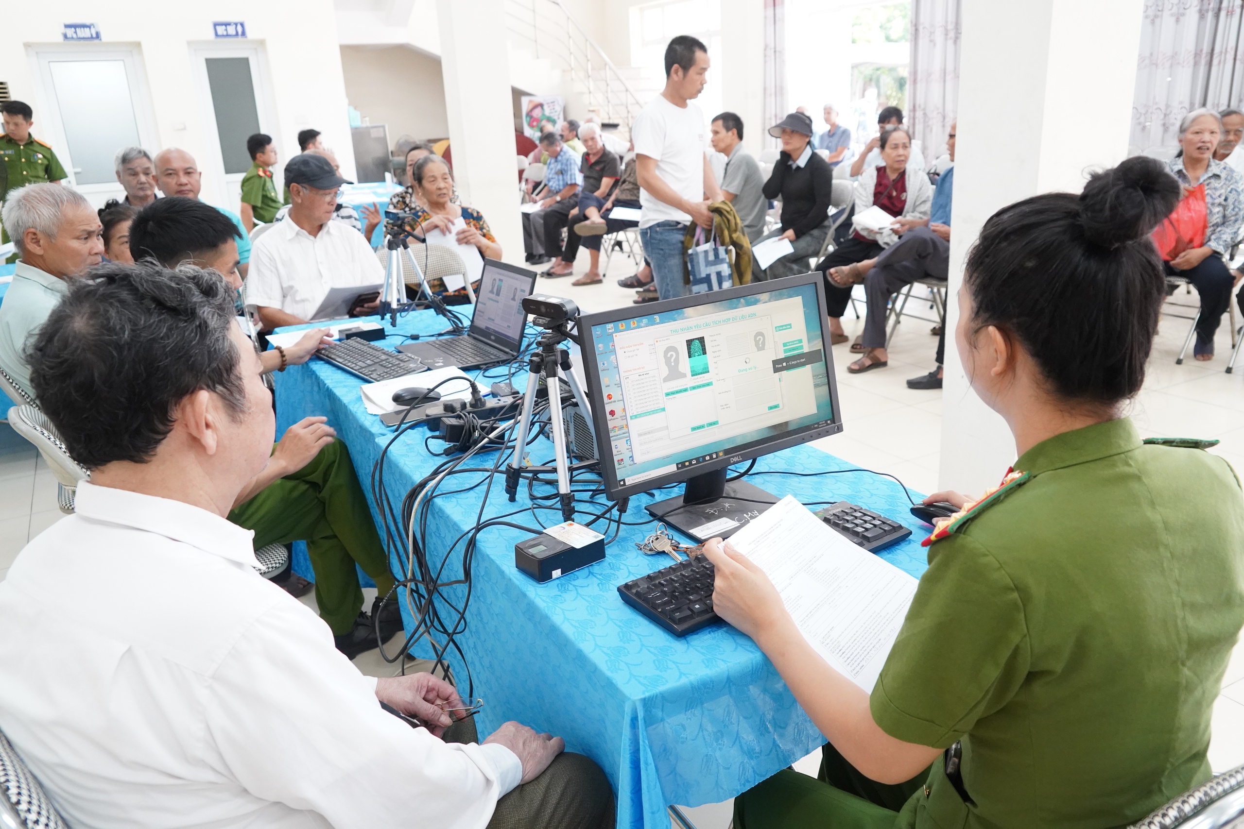 Phường Chương Mỹ tổ chức thu nhận mẫu ADN thân nhân liệt sĩ chưa xác định thông tin- Ảnh 7.