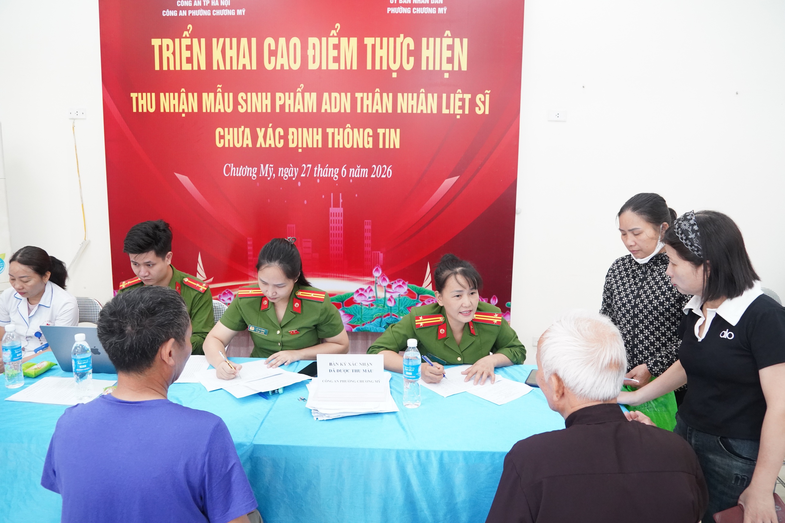 Phường Chương Mỹ tổ chức thu nhận mẫu ADN thân nhân liệt sĩ chưa xác định thông tin- Ảnh 13.