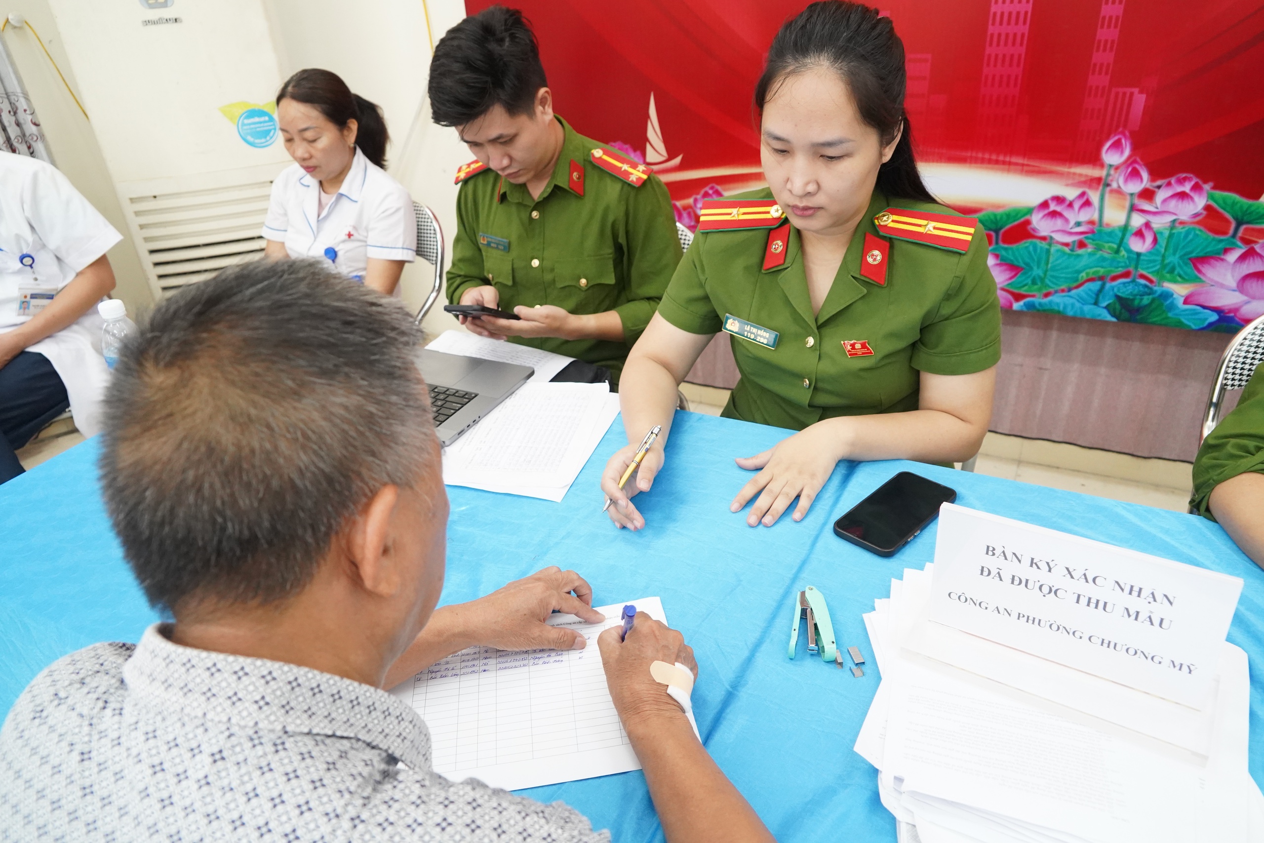 Phường Chương Mỹ tổ chức thu nhận mẫu ADN thân nhân liệt sĩ chưa xác định thông tin- Ảnh 3.