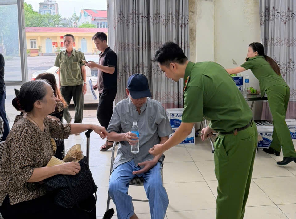Phường Chương Mỹ tổ chức thu nhận mẫu ADN thân nhân liệt sĩ chưa xác định thông tin- Ảnh 24.