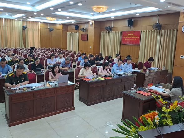 Phường Hai Bà Trưng: Tổ chức Hội nghị triển khai diễn tập tác chiến trong khu vực phòng thủ năm 2026- Ảnh 3.