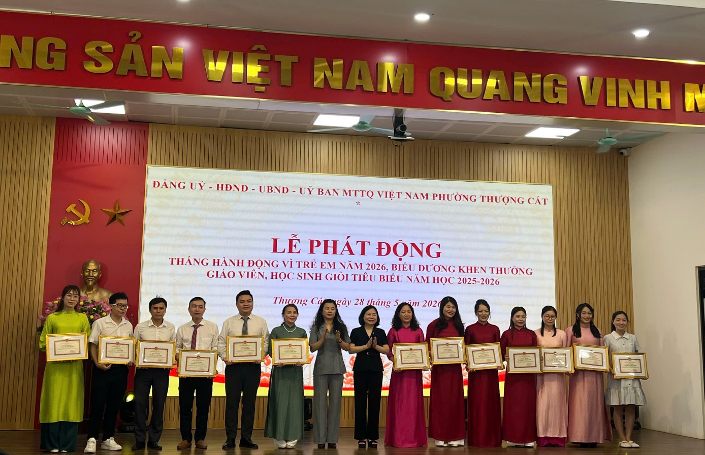 THƯỢNG CÁT TỔ CHỨC LỄ PHÁT ĐỘNG THÁNG HÀNH ĐỘNG VÌ TRẺ EM NĂM 2026 VÀ BIỂU DƯƠNG KHEN THƯỞNG GIÁO VIÊN, HỌC SINH GIỎI TIÊU BIỂU NĂM HỌC 2025 – 2026- Ảnh 3.