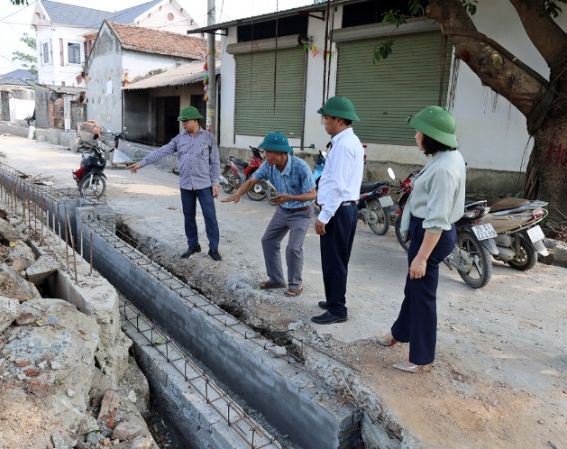 Xuân Mai: Thường trực HĐND xã tổ chức khảo sát thực tế phục vụ giám sát chuyên đề và phiên giải trình- Ảnh 6.