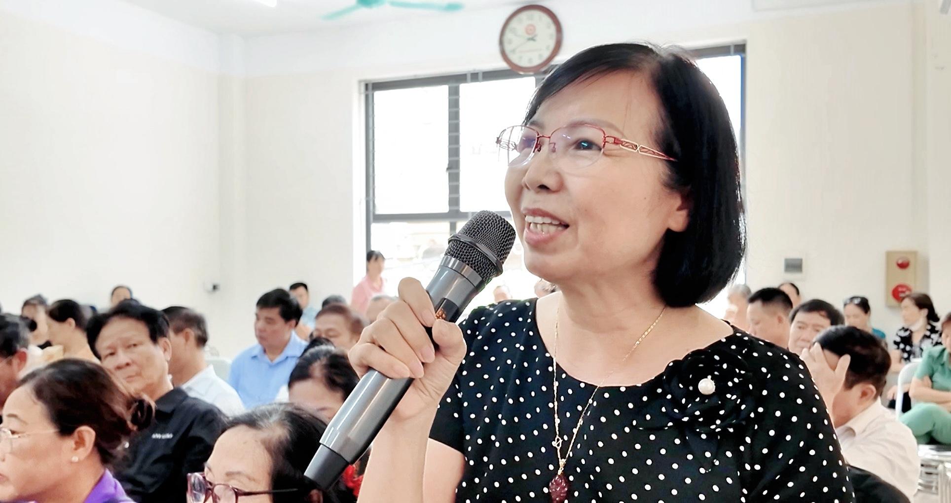 Phó Bí thư Thường trực Đảng ủy phường Đại Mỗ tiếp xúc cử tri trước kỳ họp giữa năm 2026 của Hội đồng nhân dân phường- Ảnh 2.