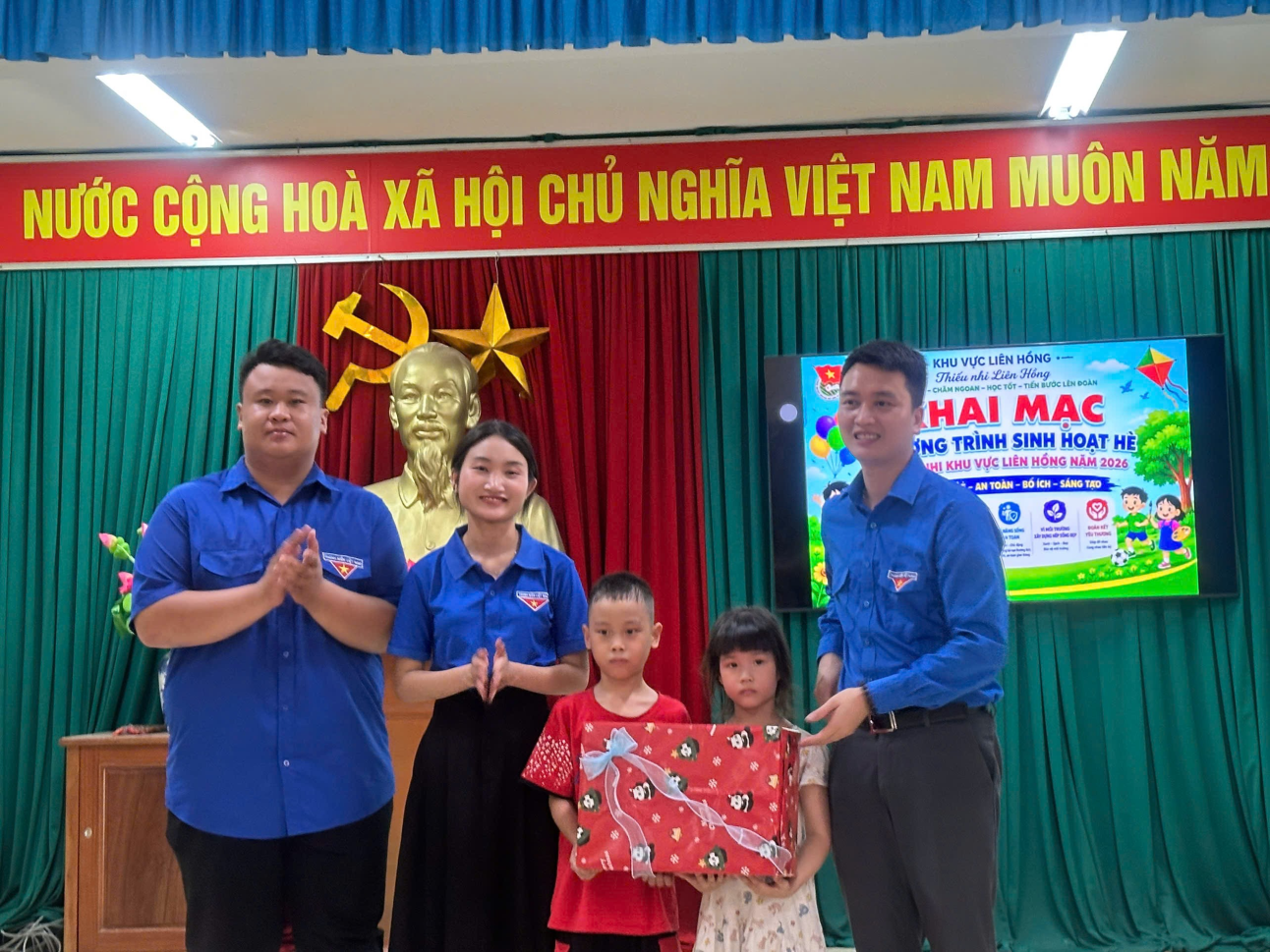 Chi đoàn thanh niên Thôn Thượng Trì hưởng ứng tháng hành động vì trẻ em năm 2026.- Ảnh 2.