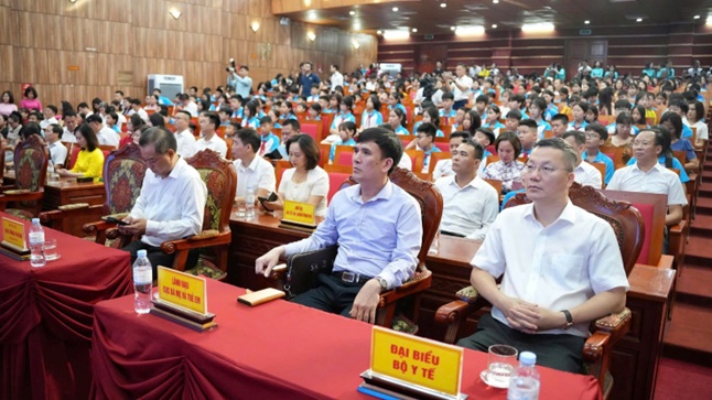 UBND Thành phố tổ chức Lễ phát động Tháng hành động Vì trẻ em năm 2026 với nhiều hoạt động ý nghĩa dành cho thiếu nhi- Ảnh 2.