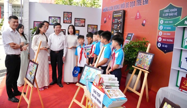 UBND Thành phố tổ chức Lễ phát động Tháng hành động Vì trẻ em năm 2026 với nhiều hoạt động ý nghĩa dành cho thiếu nhi- Ảnh 23.