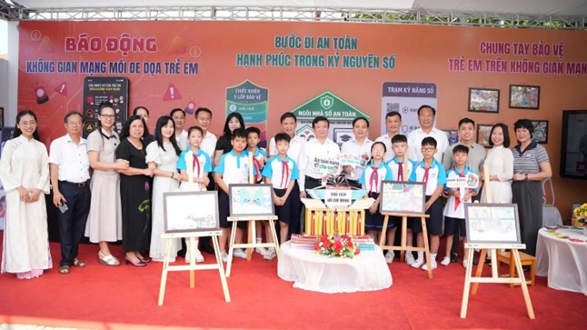 UBND Thành phố tổ chức Lễ phát động Tháng hành động Vì trẻ em năm 2026 với nhiều hoạt động ý nghĩa dành cho thiếu nhi- Ảnh 24.
