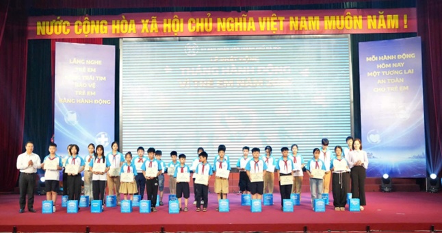 UBND Thành phố tổ chức Lễ phát động Tháng hành động Vì trẻ em năm 2026 với nhiều hoạt động ý nghĩa dành cho thiếu nhi- Ảnh 16.