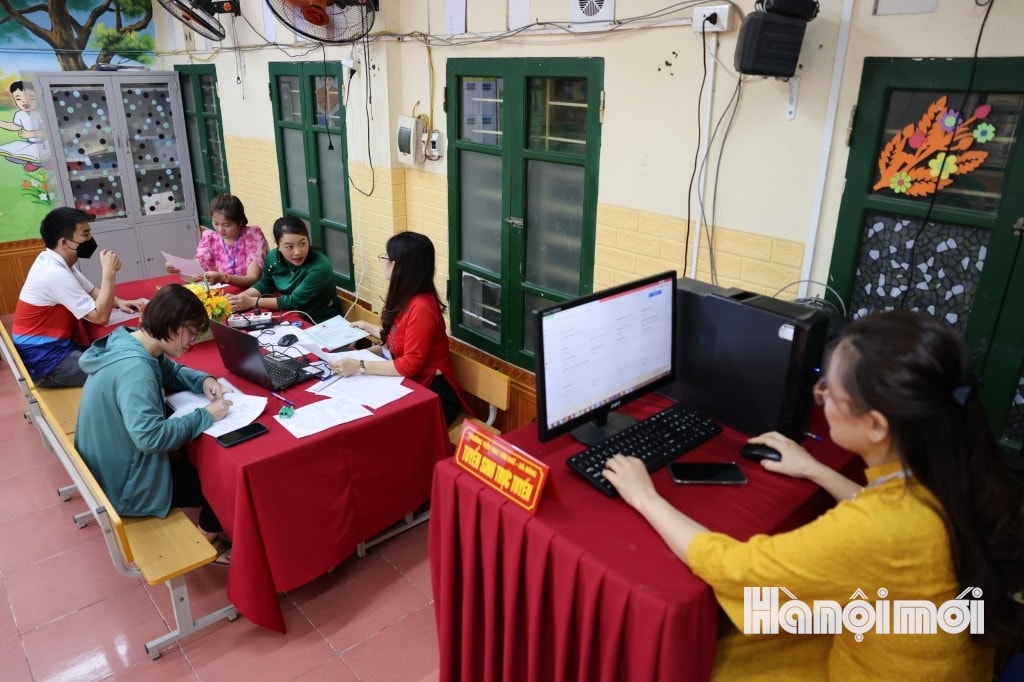 Tuyển sinh đầu cấp bằng GIS ở Hà Nội: Phụ huynh cần làm gì khi bị định vị sai?- Ảnh 1.